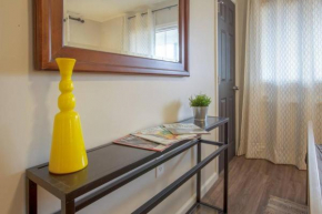 Beautiful One Bedroom City Oasis